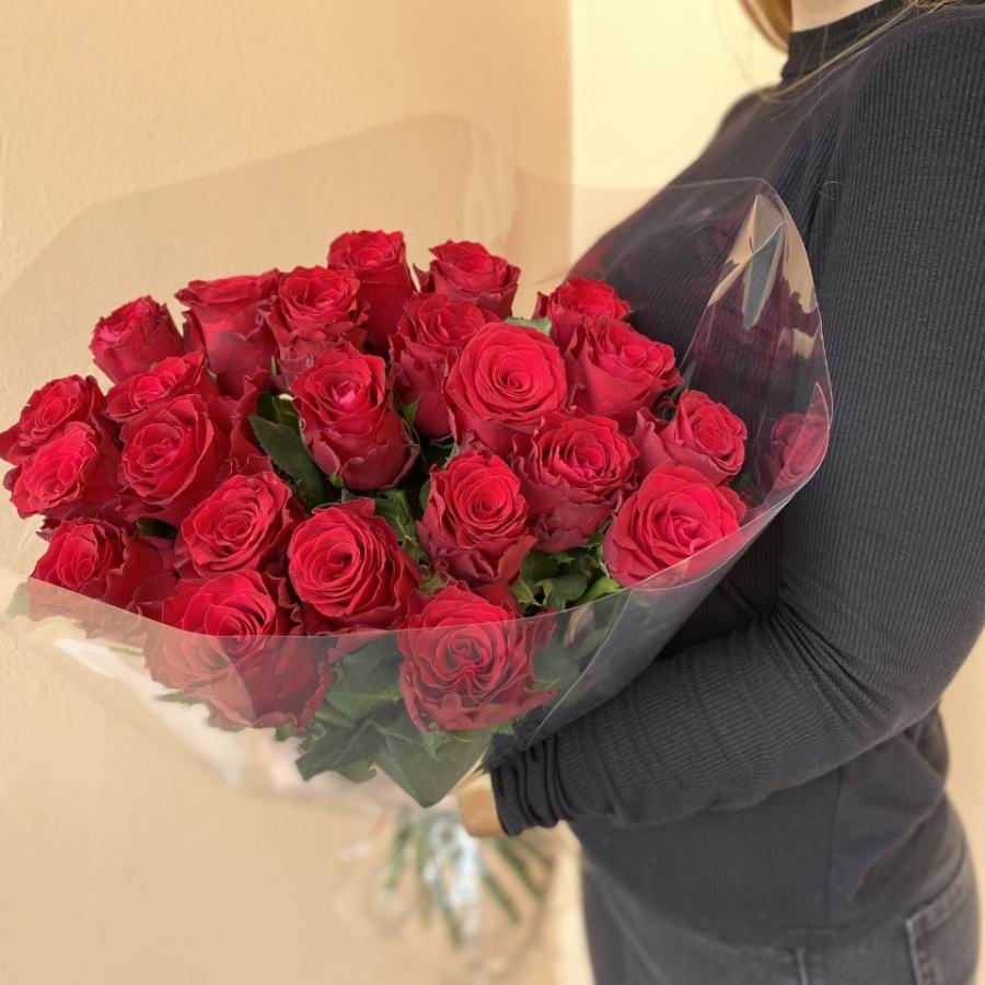 Букеты из красных роз 50 см (Эквадор) (Артикул: 780)