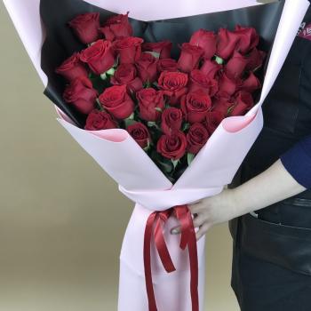 Букеты из красных роз 70 см (Эквадор) Артикул  108420
